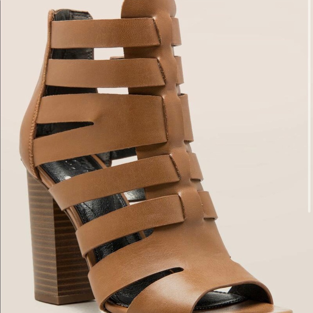 Lightly worn Sam Edelman circus heeled Sandals